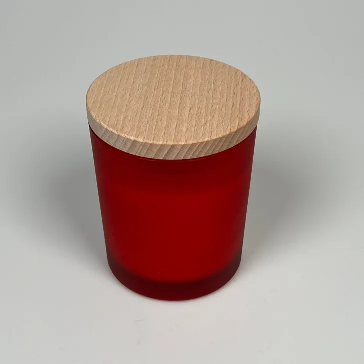 Świeca sojowa zapachowa w szkle czerwonym - bawełniany knot 245 ml