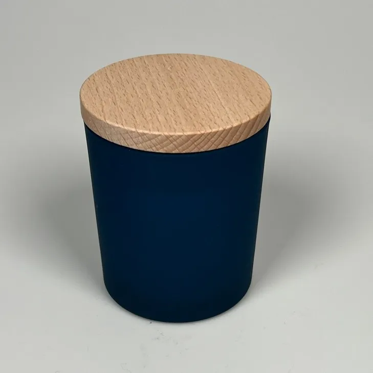 Świeca sojowa zapachowa w szkle granatowym - bawełniany knot 245 ml